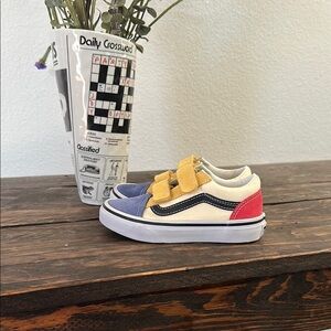 Vans Kids Yellow and Blue Old Skool Strap Sneakers